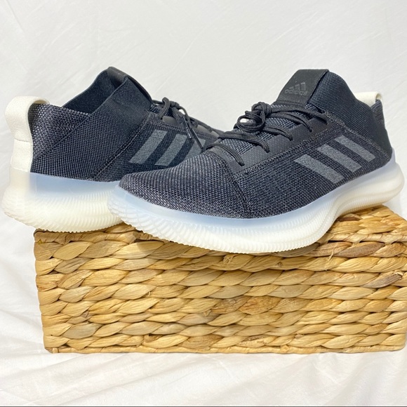 New Adidas PureBoost Trainer Shoes Black DB3389 - Picture 8 of 9